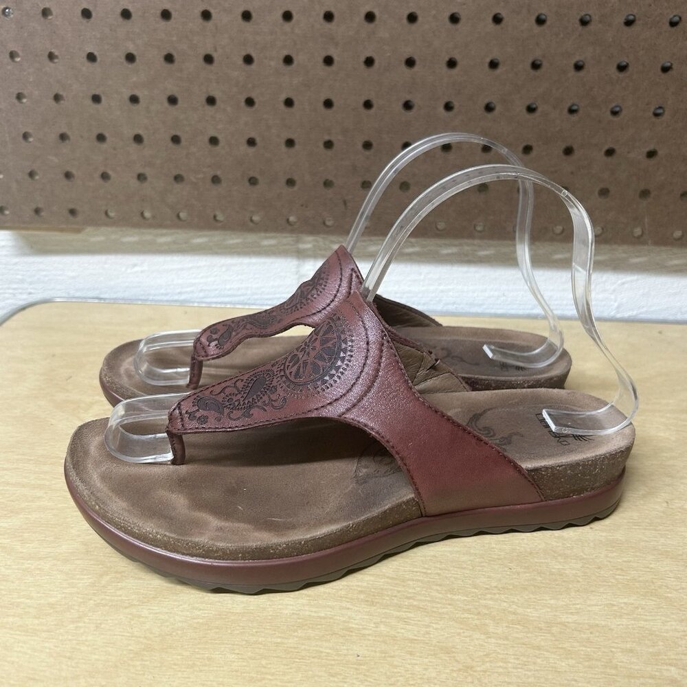 Dansko Priya Wedge Sandals Womens EU 37 US 6.5 Burgundy Red Thong Low Comfort